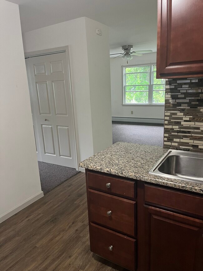 Building Photo - 3405 Sullivan Trl