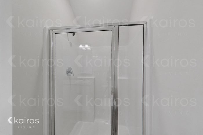 Building Photo - 814 Heather Dr