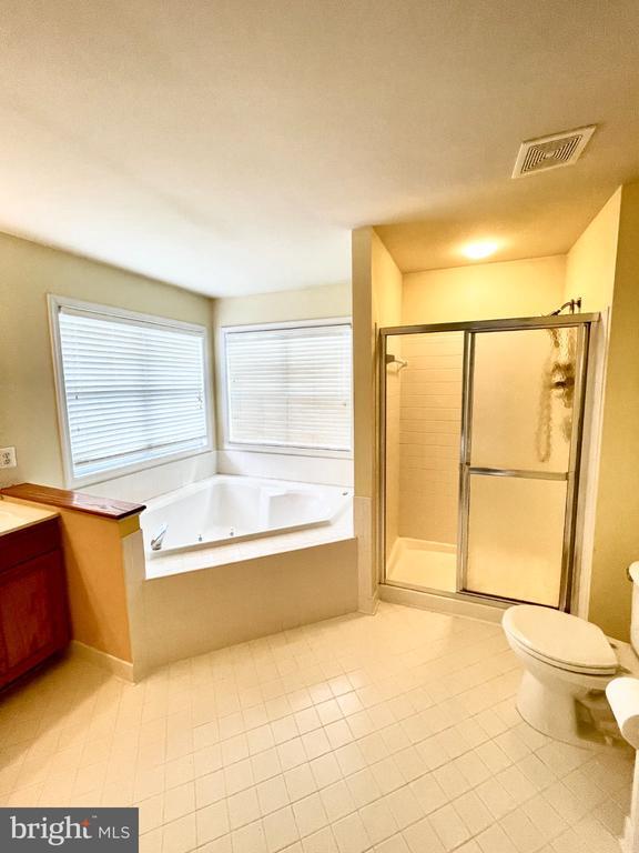 Building Photo - 9505 Wigwag Ct