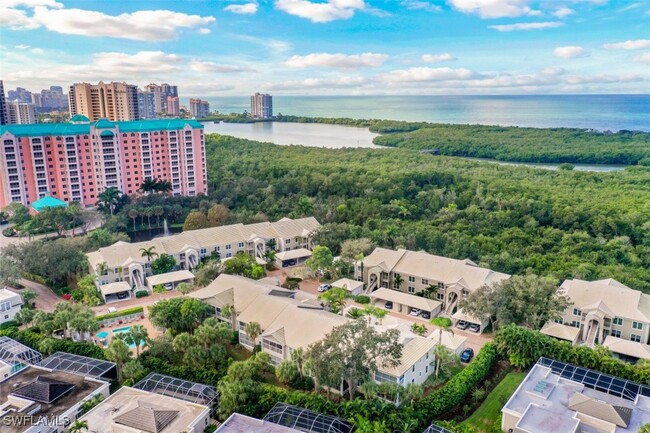 Building Photo - 5899 Chanteclair Dr