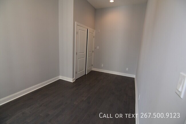 Building Photo - 4100 Parkside Ave