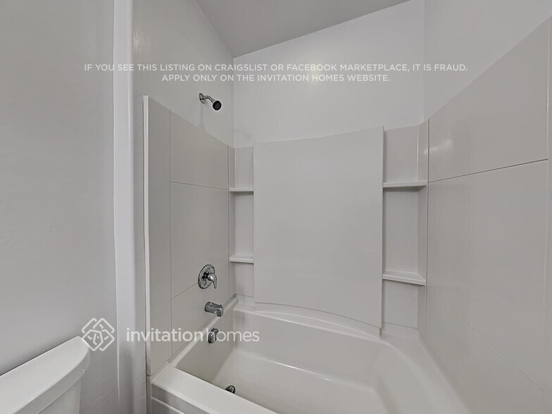 Building Photo - 17479 W Hedgehog Pl