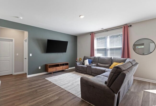 Building Photo - 124 Cassina Dr