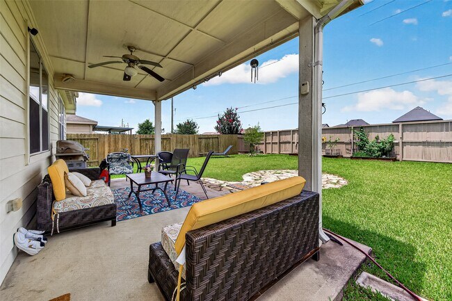 Building Photo - 16123 Duck Tail Ln
