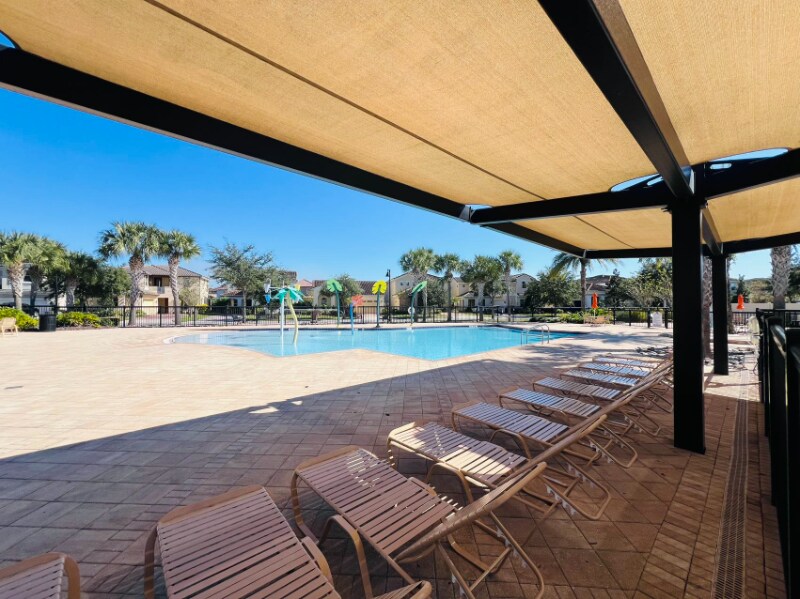 Building Photo - 14320 Swanley St