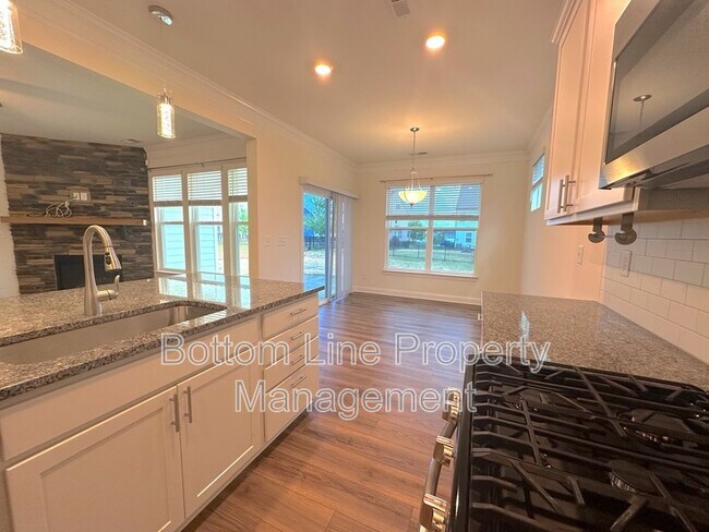 Building Photo - 4487 Fls Lk Dr S W