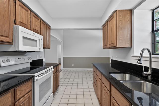 Building Photo - 5301 Tartan Cir