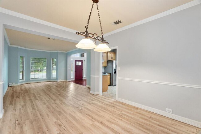 Building Photo - 15224 Calaveras Dr