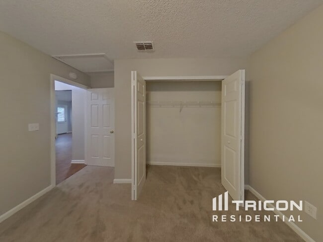 Building Photo - 3099 Wavering Ln