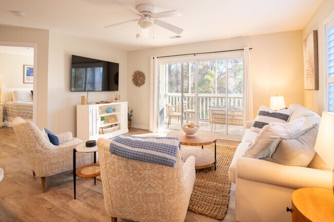 Building Photo - FULLY FURNISHED OFF-SEASON  1 BEDROOM NOW AVAILABLE