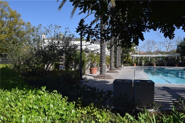 Building Photo - 303 Silk Tree