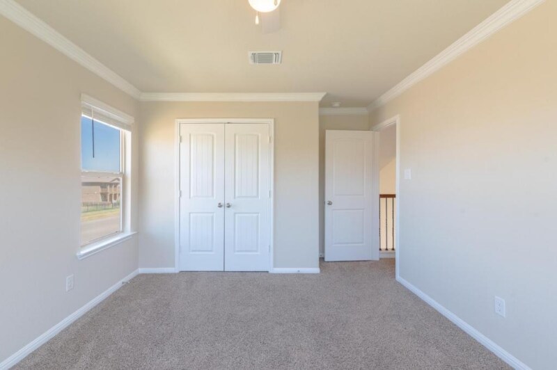 Building Photo - 9501 Raeburn Court