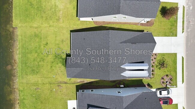Building Photo - 3084 Claredon St
