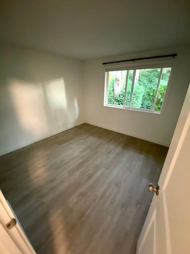 Building Photo - 3bd/1ba House in Bellevue