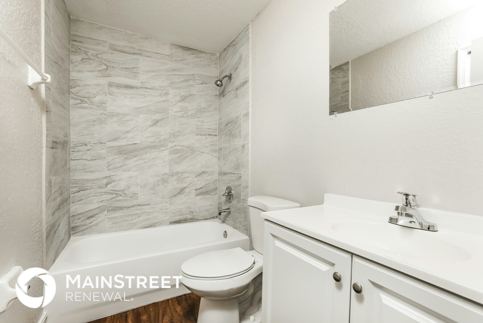 Building Photo - 137 W 20th St