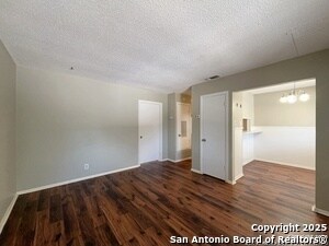 Building Photo - 311 E San Antonio Ave