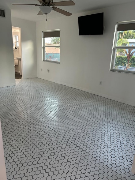 Building Photo - 1709 Furey Dr