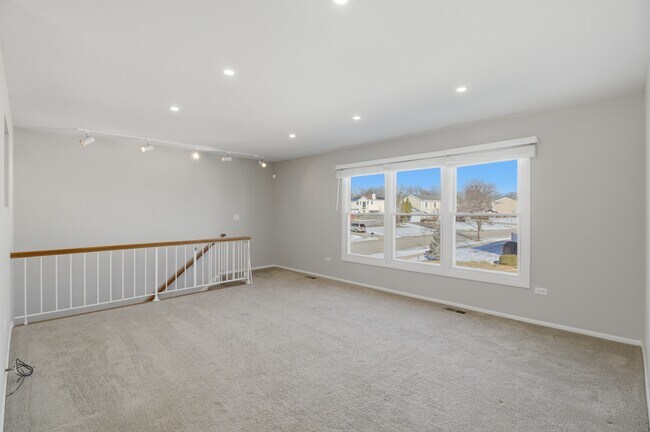 Building Photo - 205 Nantucket Harbor