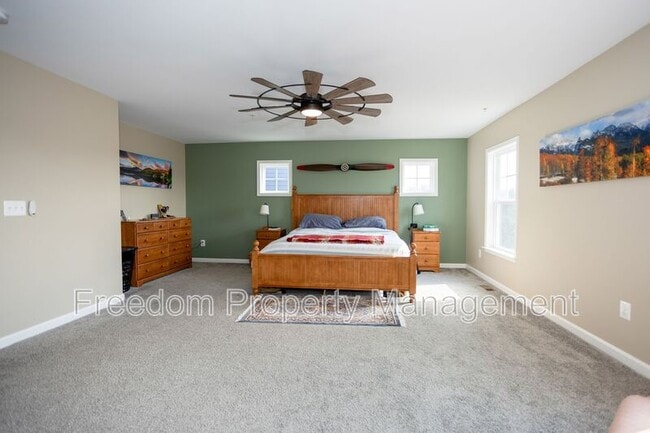Building Photo - 2425 Morgans Point Dr