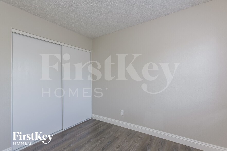 Building Photo - 4317 Newcastle Rd