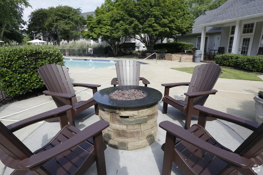 Gleneagle Apartments 1011 W Butler Rd Greenville SC 29607 Apartment