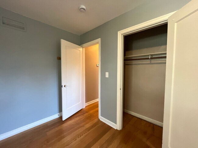 Building Photo - 4643 NE 38th Ave