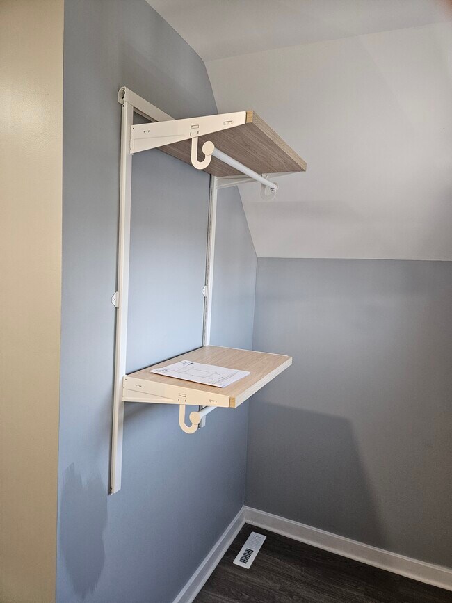 Building Photo - 1302 W 116th St