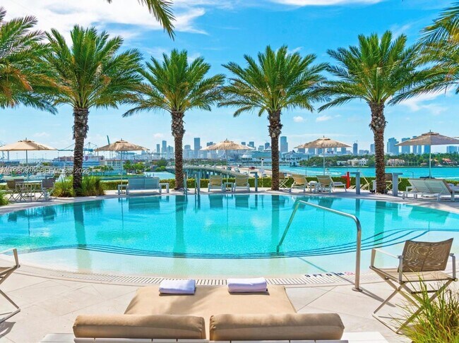 Building Photo - 450 Alton Rd