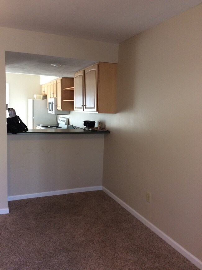 Building Photo - Available July 31st, 2026!