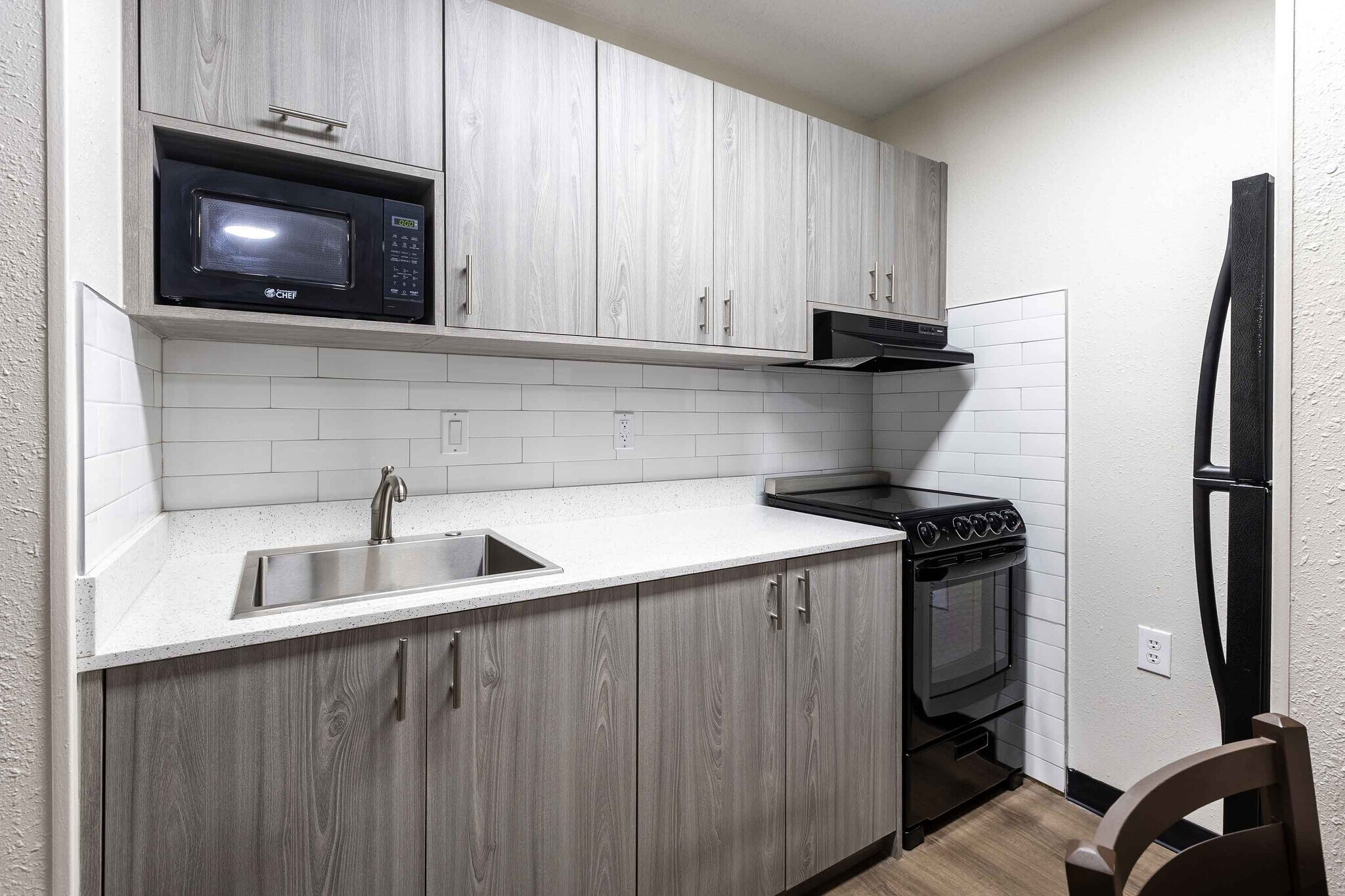 Building Photo - Furnished Studio-Columbia - West - Stoneridge Dr.