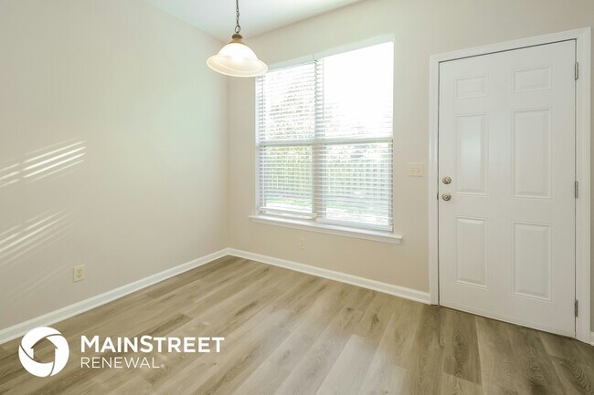 Building Photo - 1270 Easterwood Blvd