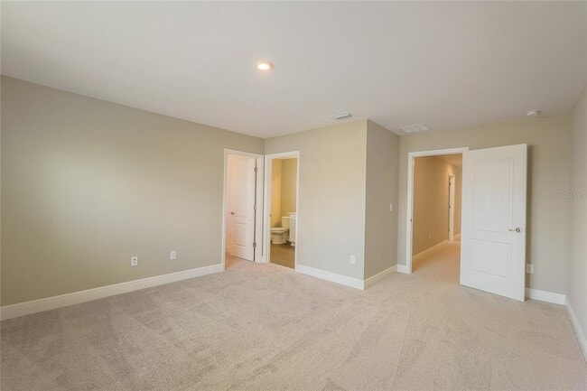 Building Photo - 32132 Pond Apple Bnd