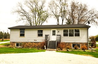 Building Photo - 18805 McGuire Rd