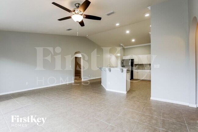 Building Photo - 1823 Laurie St