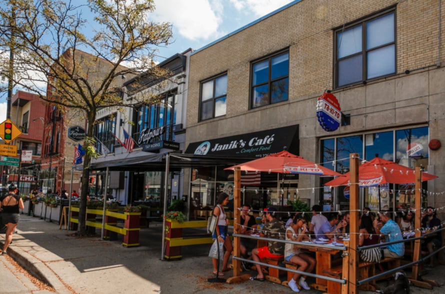 Building Photo - 906 N Oakley Blvd