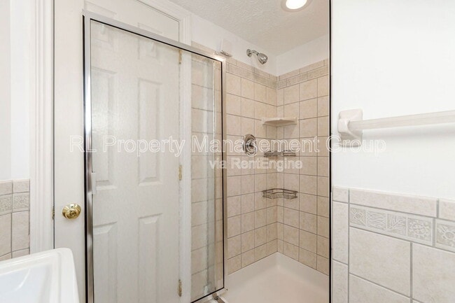 Building Photo - 459 Blenheim Rd