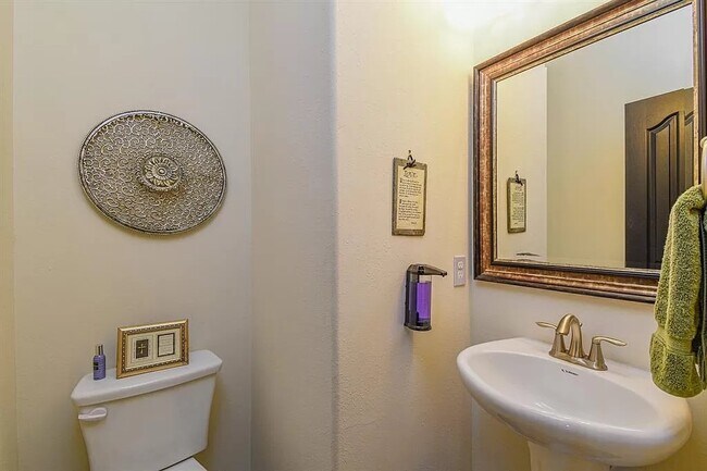 Half Bath - 3035 Fir Meadow Ln