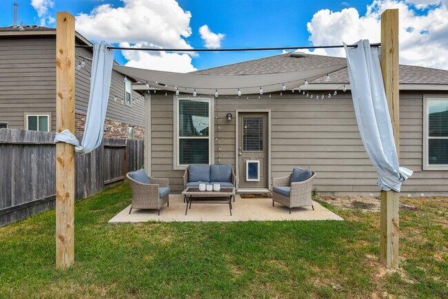 Building Photo - 5011 Lord Crest Ln