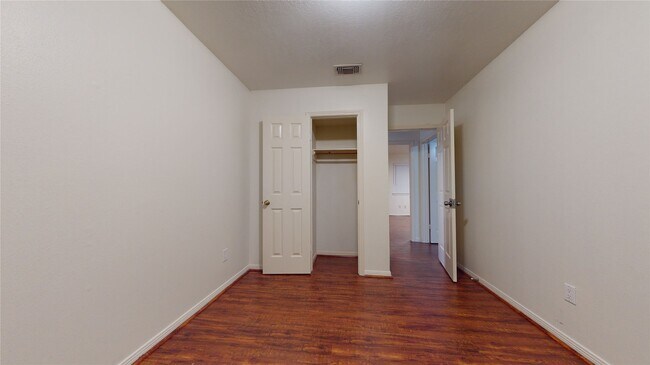Building Photo - 1206 Woven Wood Ct