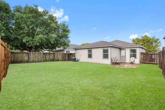 Building Photo - 28918 E Pecos River Ct
