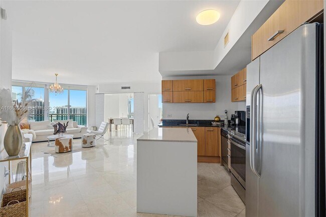 Building Photo - 350 S Miami Ave