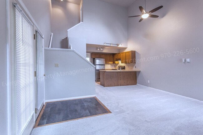 Building Photo - 3565 Windmill Dr