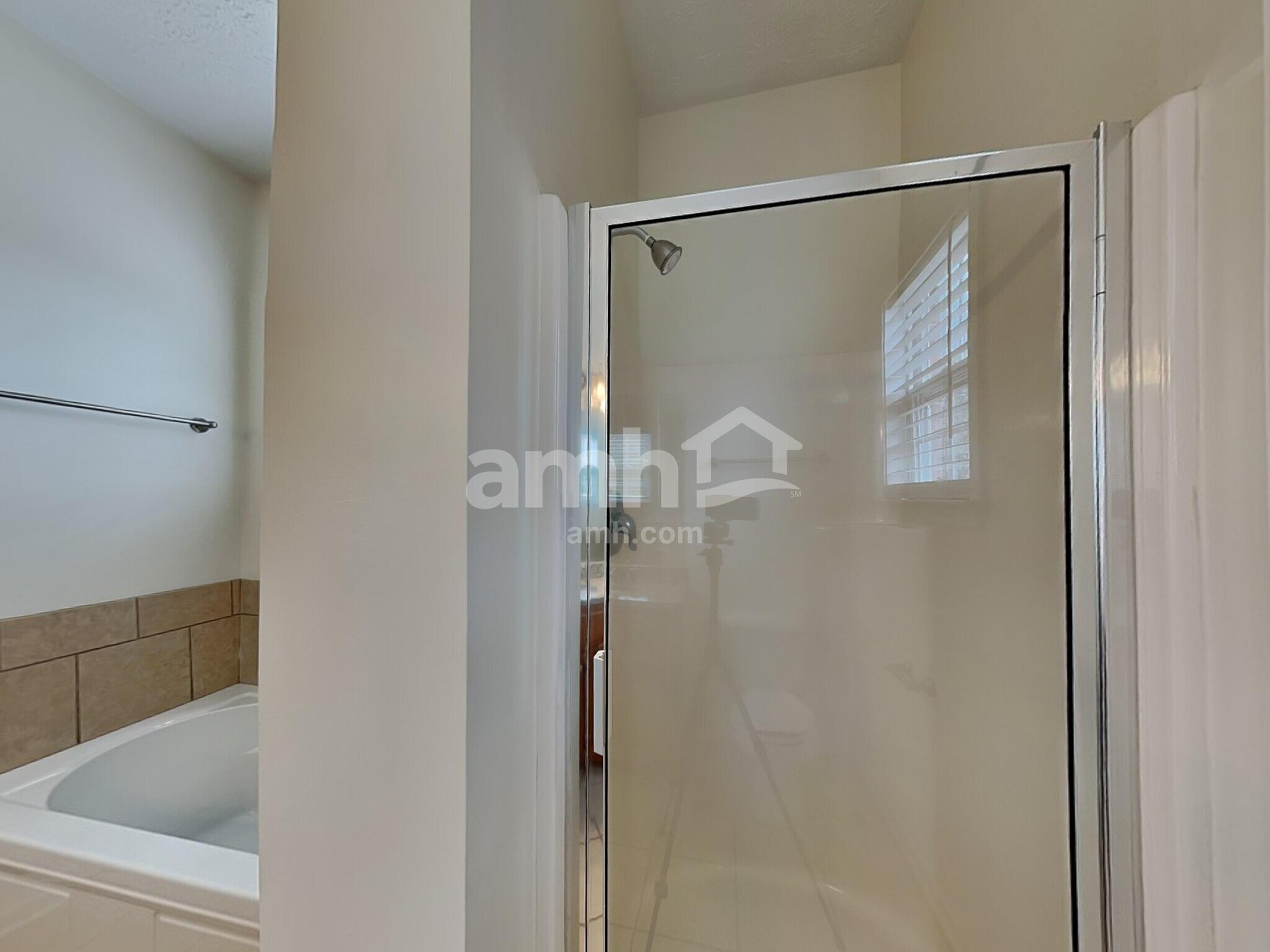 Building Photo - 177 Stanley Dr