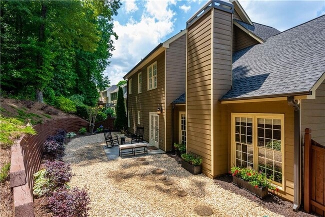 Building Photo - 1245 S Bethany Creek Dr