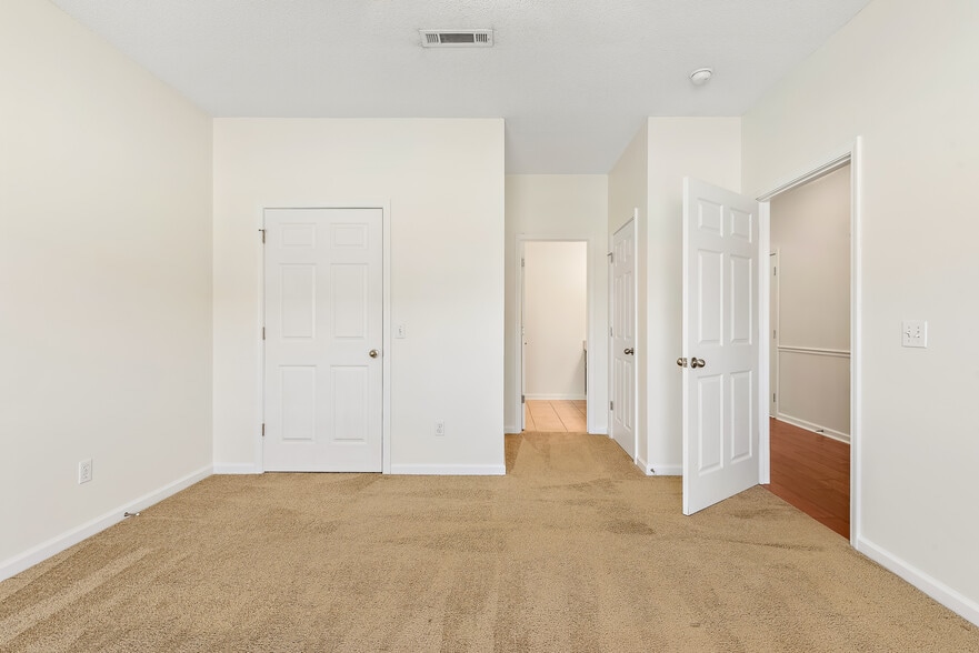 Master Bedroom - 184 Concord Ave