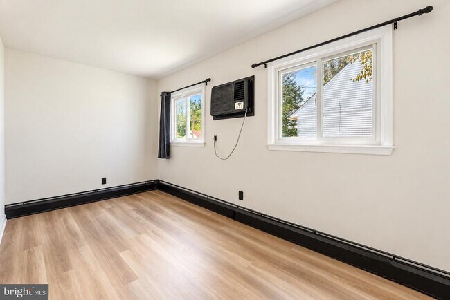 Building Photo - 51 Farrell Ave