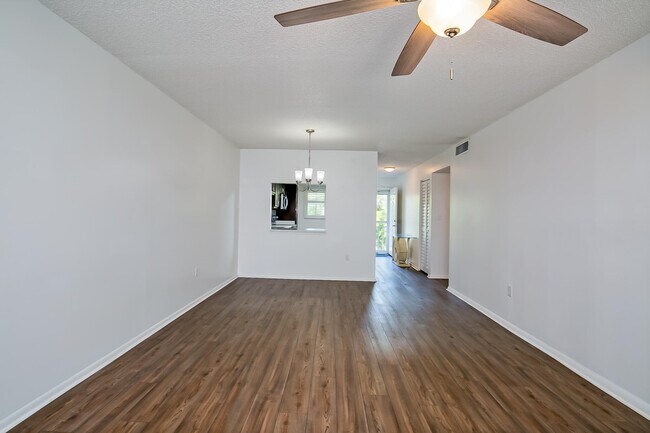 Building Photo - 1151 Carlton Ct