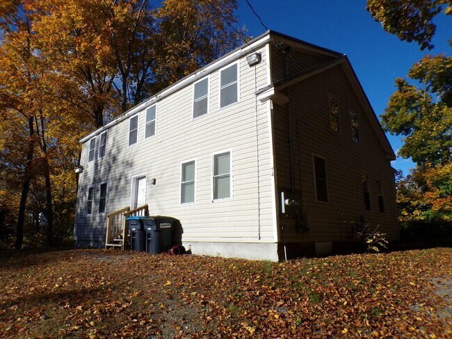 Primary Photo - 74 N Main Ave