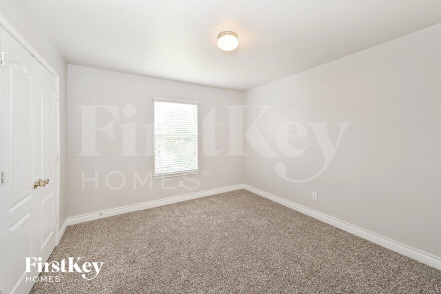 Building Photo - 22811 Precious Pl