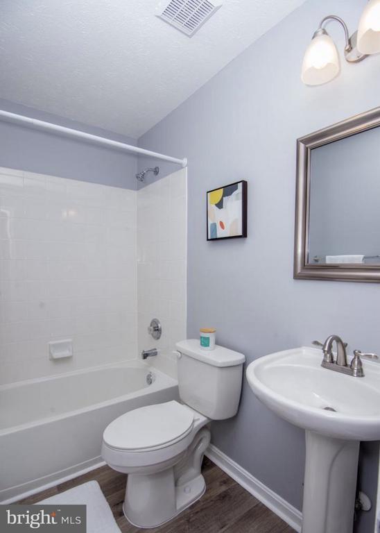 Building Photo - 8800 Community Square Ln